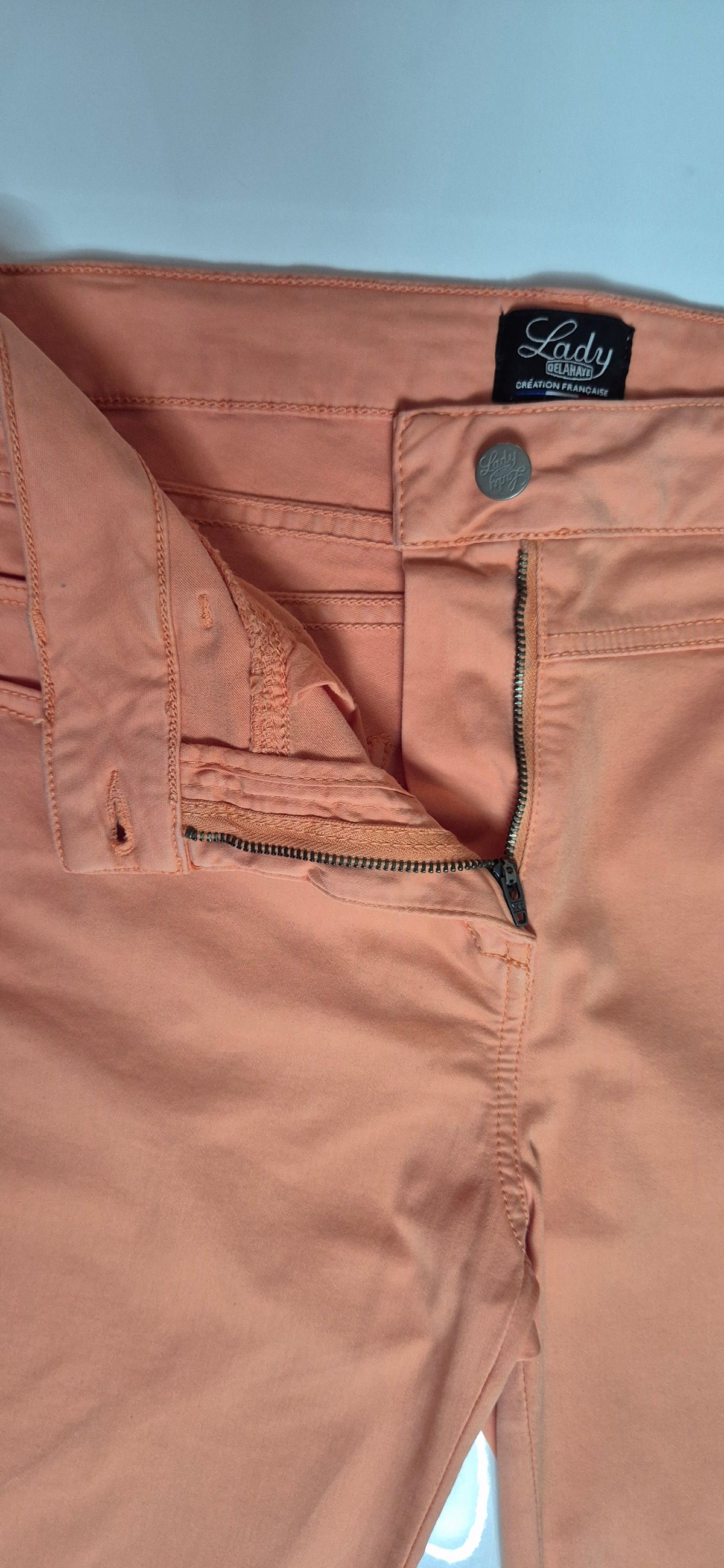 Pantalon stretch couleur pêche / corail - Lady Delahaye