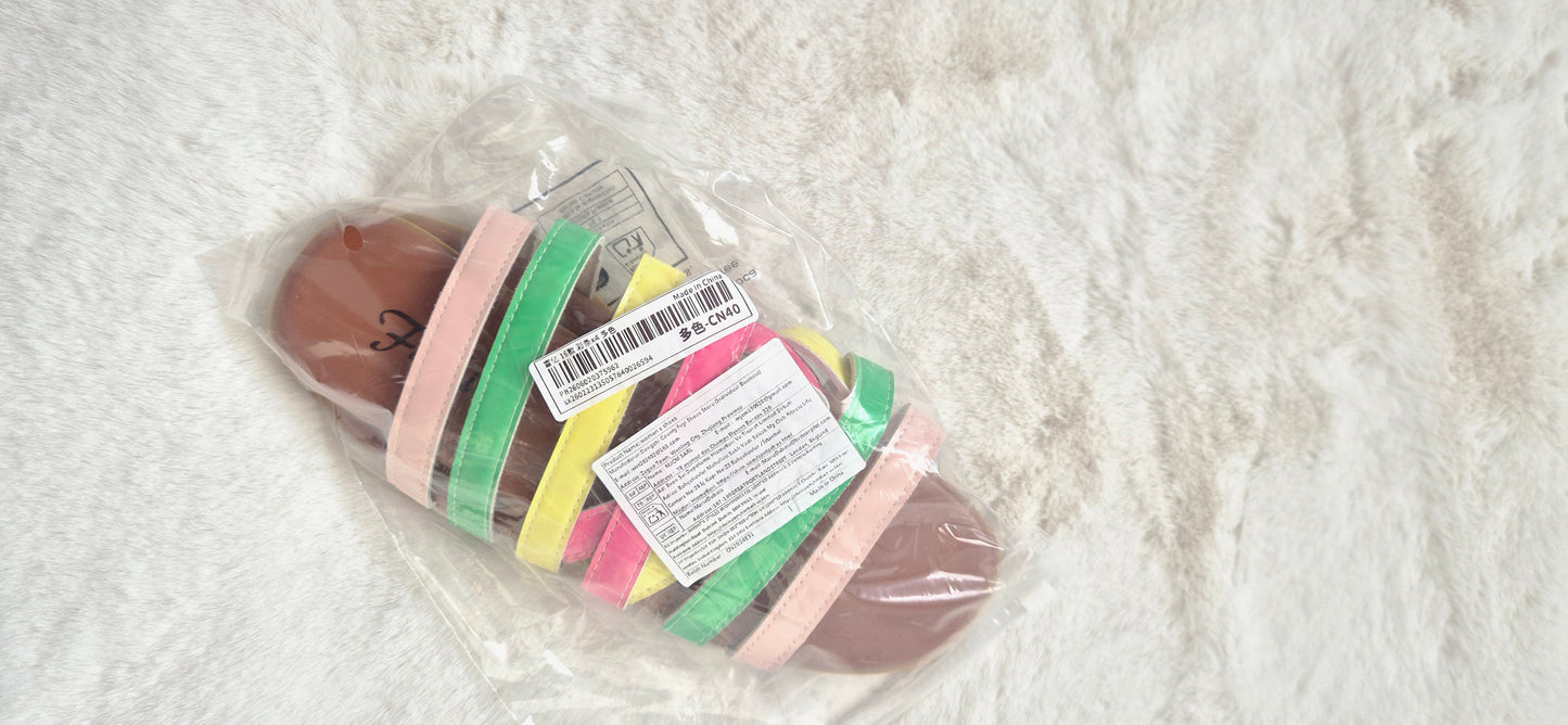 Sandales Plates Colorées – Style Estival & Tendance