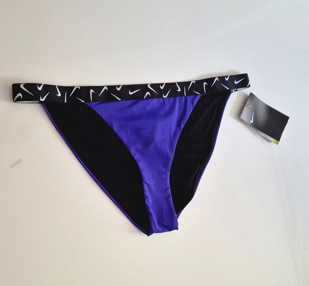 Bas de maillot de bain Nike reversé violet/noir - Taille L - NESSB364 - .