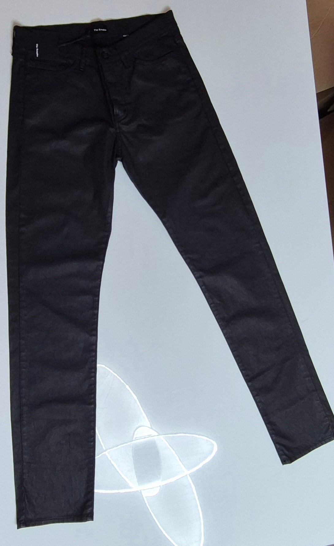 Pantalon droit enduit noir - The Kooples