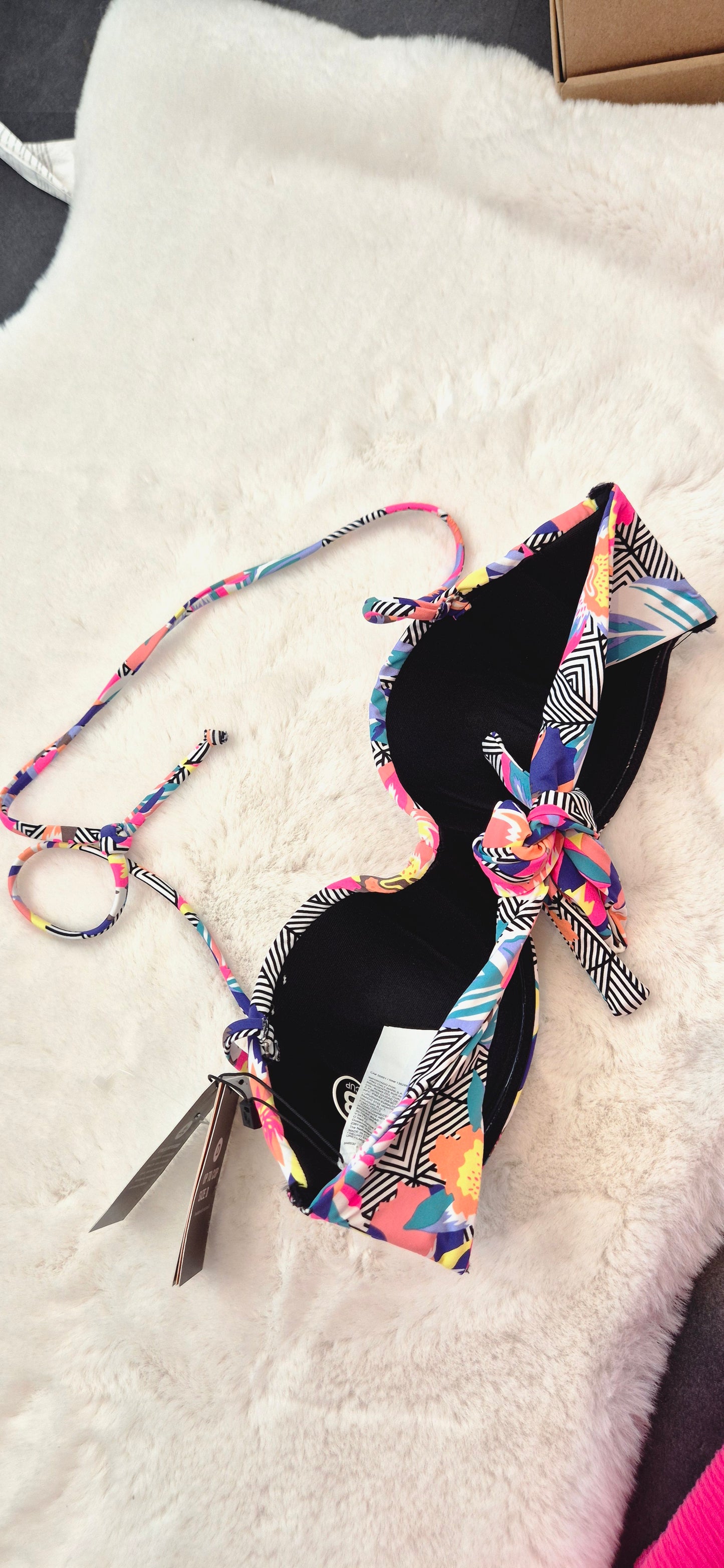 Haut de Maillot de Bain O'Neill Bandeau Push-Up – Motif Tropical / Graphique – 36B (80B) | Neuf avec étiquette